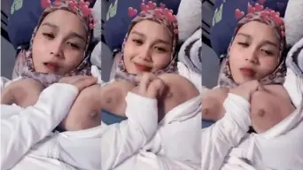 Hijab Tobrut Cantik Pap Remas Toket